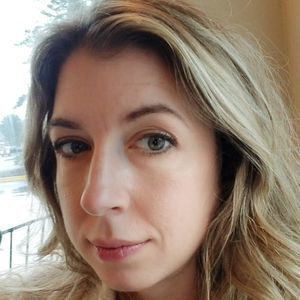 Meet your Posher, Carlie